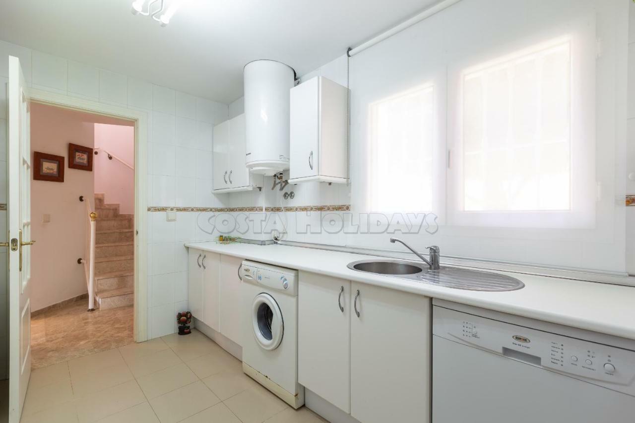Townhouse Manilva Beach Екстериор снимка