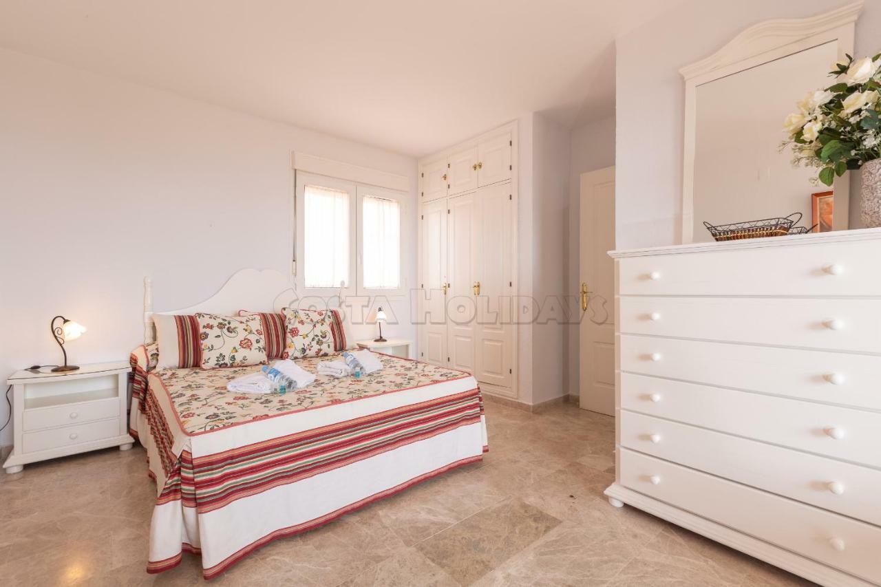 Townhouse Manilva Beach Екстериор снимка